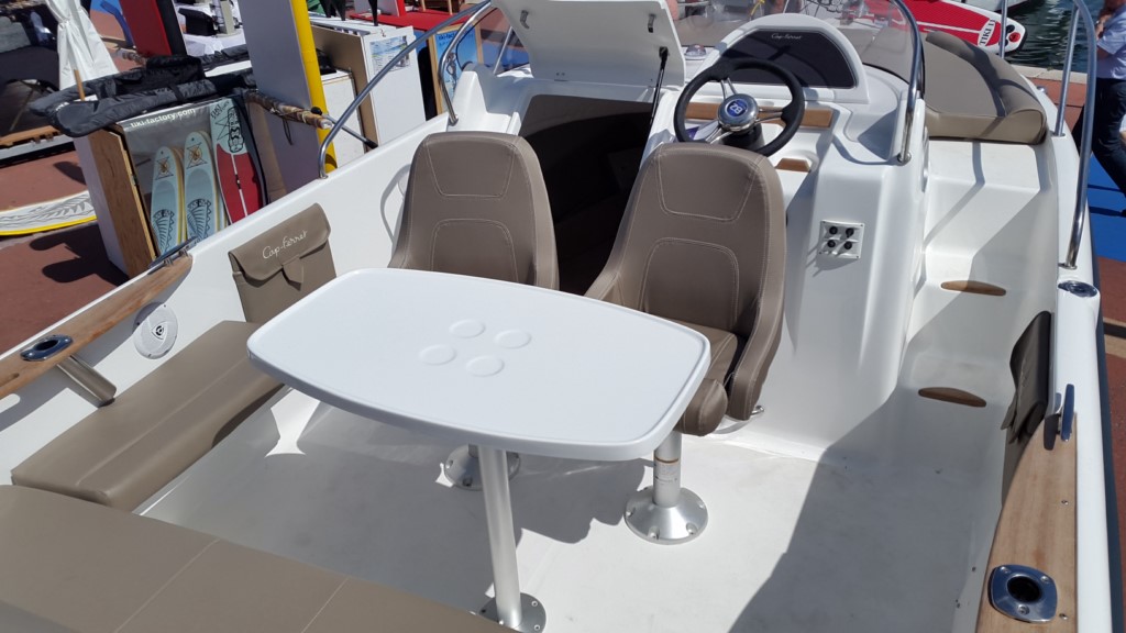 slider 2 B2 Marine Cap Ferret 672 Sun Deck Premium